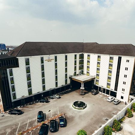 Mcdons Skye Hotel Owerri Exterior photo