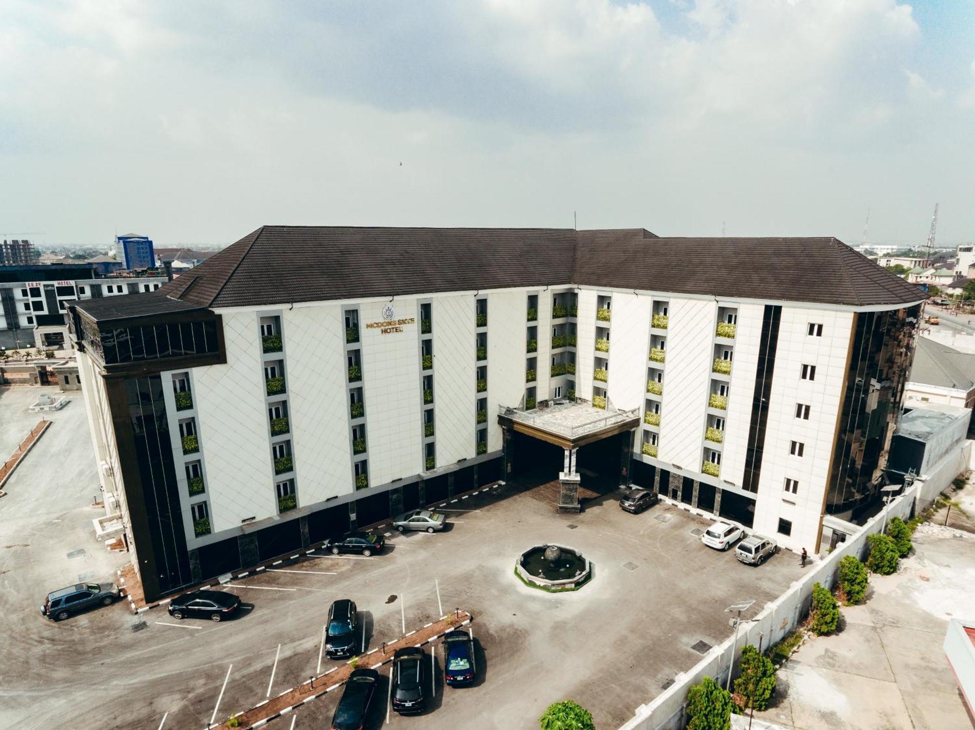 Mcdons Skye Hotel Owerri Exterior photo